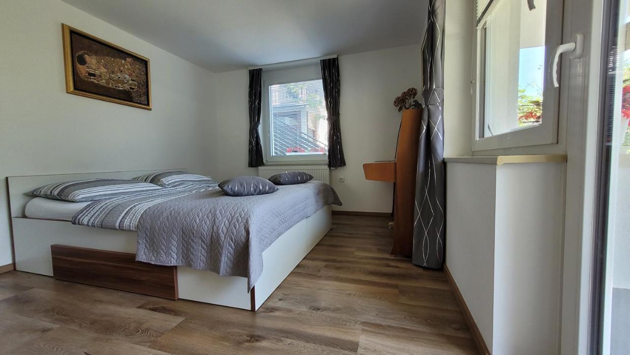 Apartma Julija Luce ภายนอก รูปภาพ